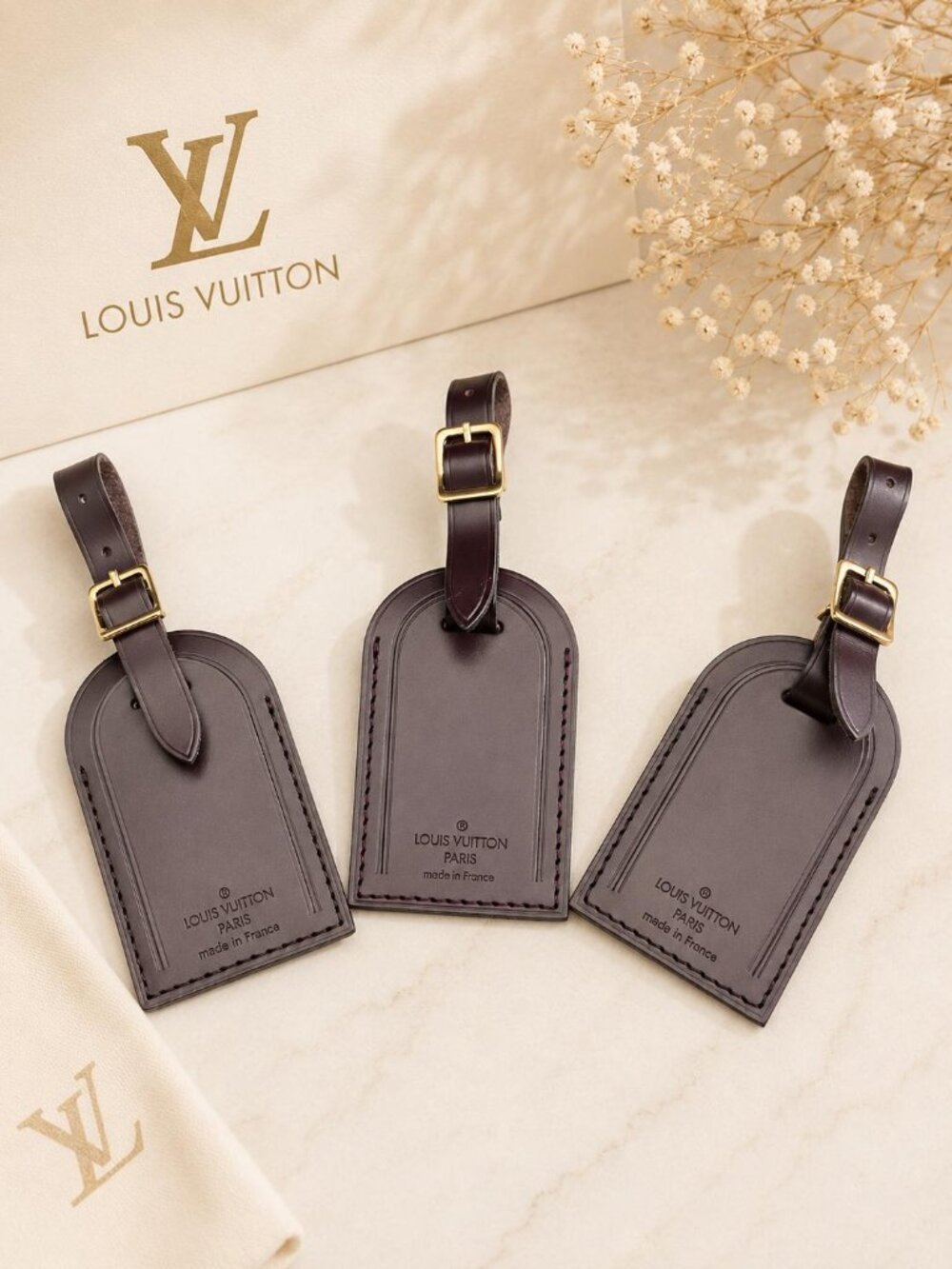 Authentic 1 Louis Vuitton Brown Leather Luggage Tag – Excellent Condition